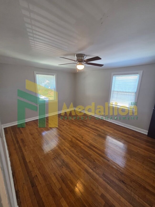 Building Photo - 8724 S Eggleston Ave