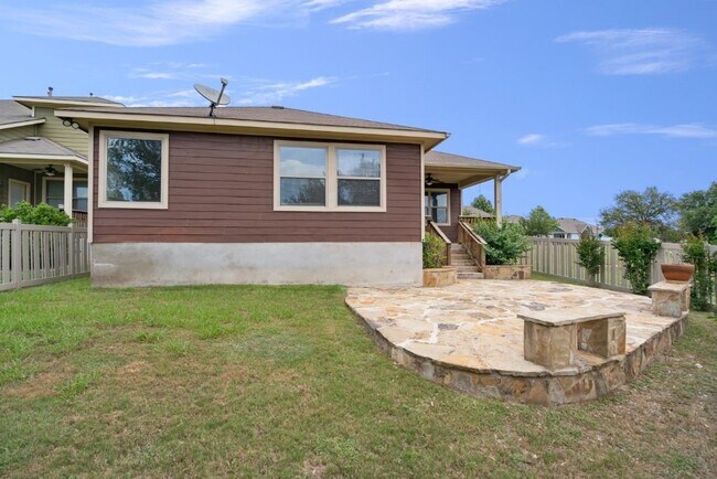 Building Photo - 1571 Kirby