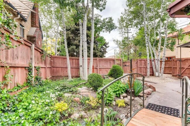 Building Photo - 3825 E 2nd Ave