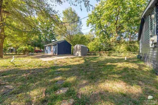 Building Photo - Beautiful, Spacious Home