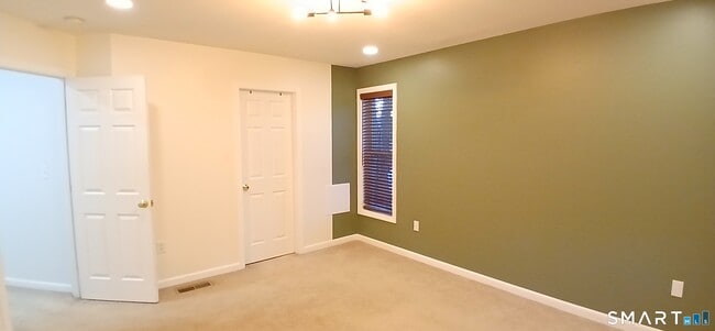 Building Photo - 100 Beacon St