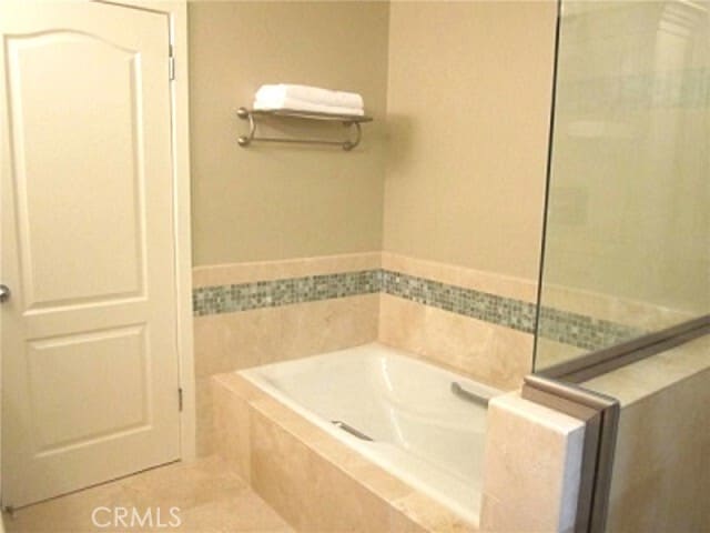 Building Photo - 4008 Ocean Dr