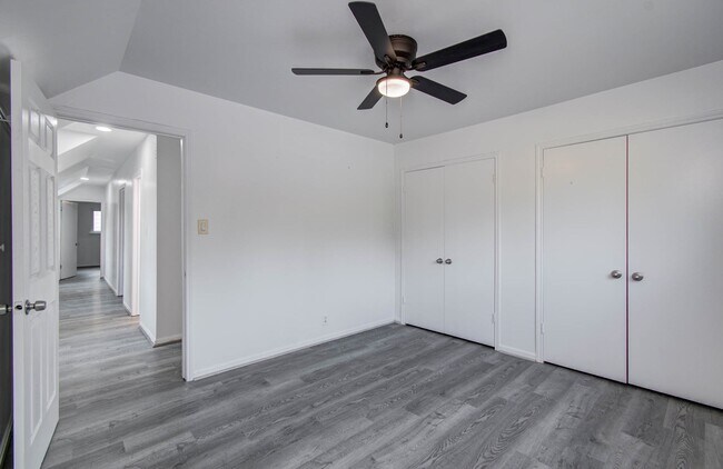 Building Photo - 674 Ravensworth Dr