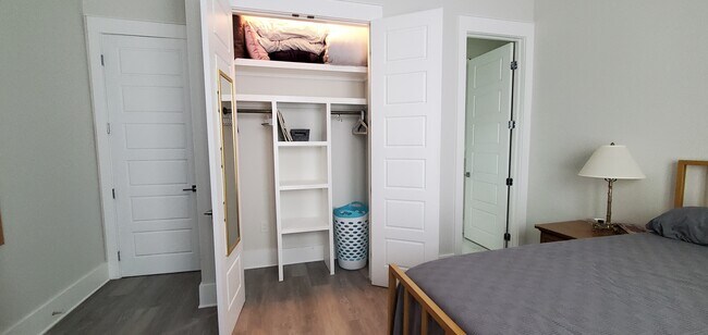 Building Photo - 2201 Esteban St