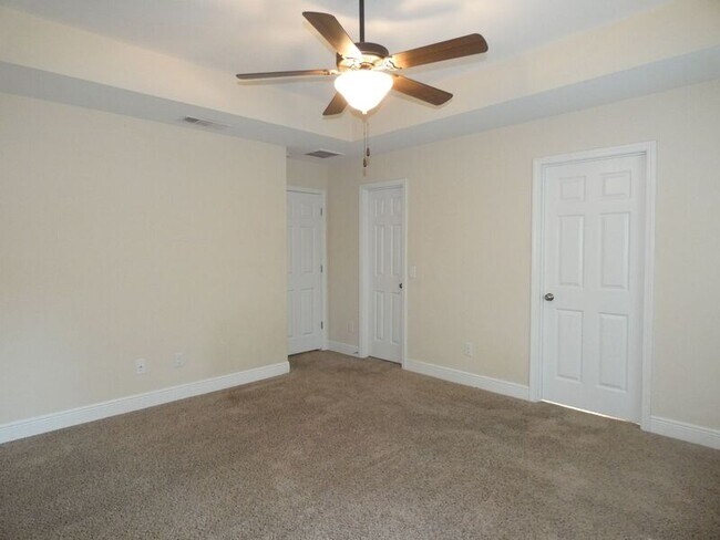 Building Photo - 5061 Carley Ct