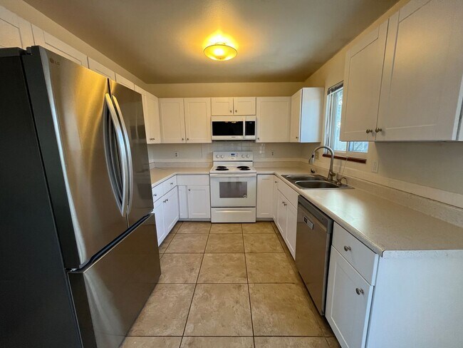 Building Photo - Cute Home in West Fort Collins