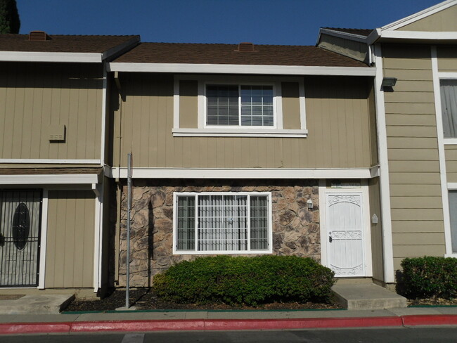 Primary Photo - CONDO READY FOR MOVE IN!
