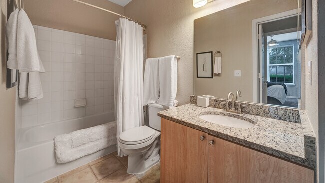 Building Photo - 3751 Pine Ridge Blvd