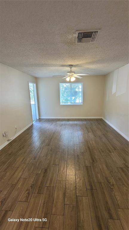 Building Photo - 640 Golden Raintree Pl