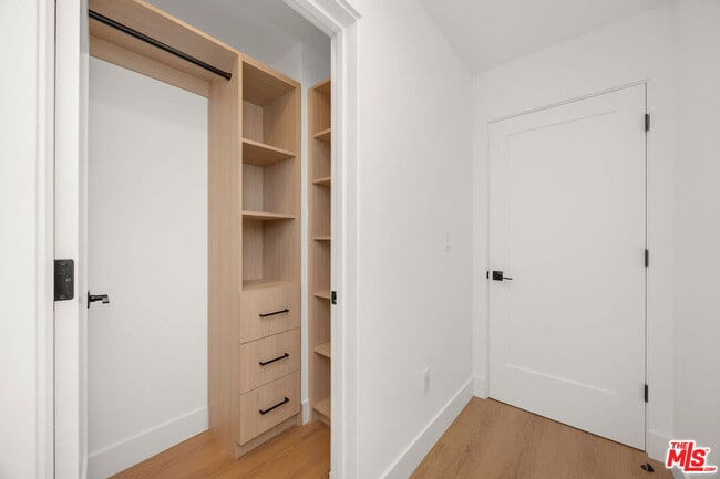 Building Photo - 6239 Banner Ave