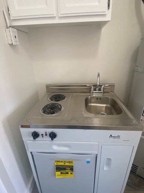 Building Photo - 2486 Venice Blvd