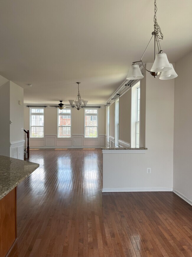 Building Photo - 43152 Whelplehill Ter