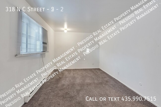 Building Photo - Clean 1 BR/1 BA apartment