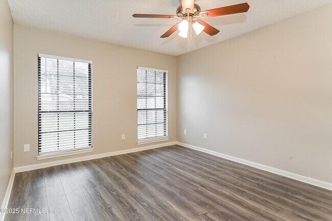Building Photo - 12484 N Windy Willows Dr