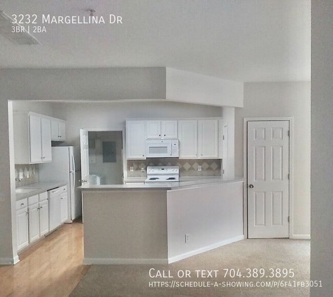 Building Photo - 3232 Margellina Drive
