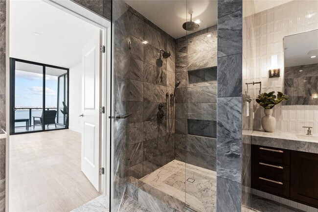 Building Photo - 3015 S Ysabella Ave