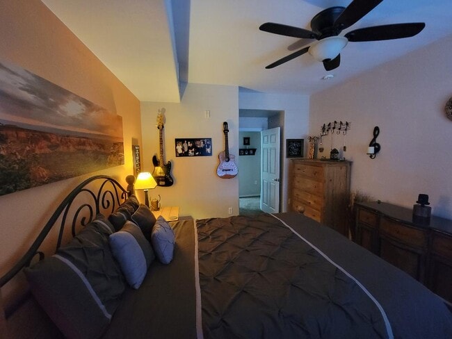 Building Photo - 8489 Canyon Rim Cir