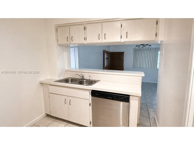 Building Photo - 9150 NW 38th Dr