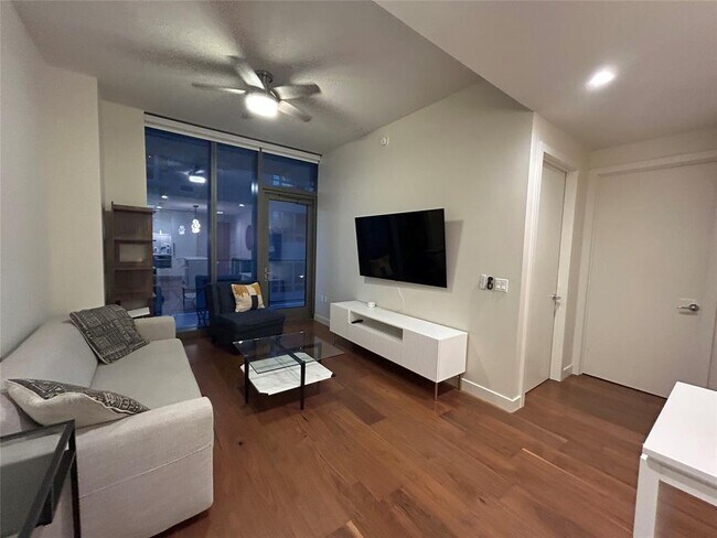 Building Photo - 44 East Ave