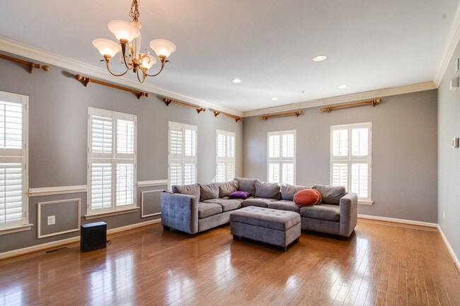 Building Photo - 1730 Bluffs Island Ct