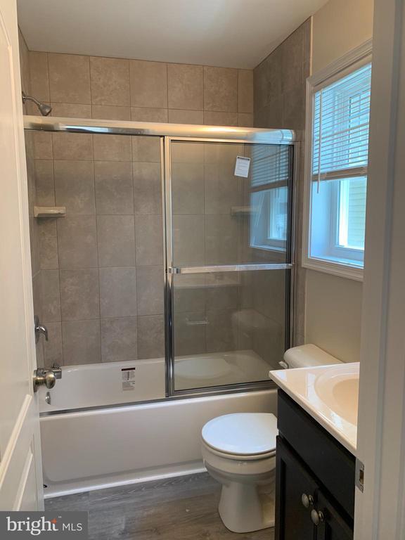 Building Photo - 8927 Erie Ave