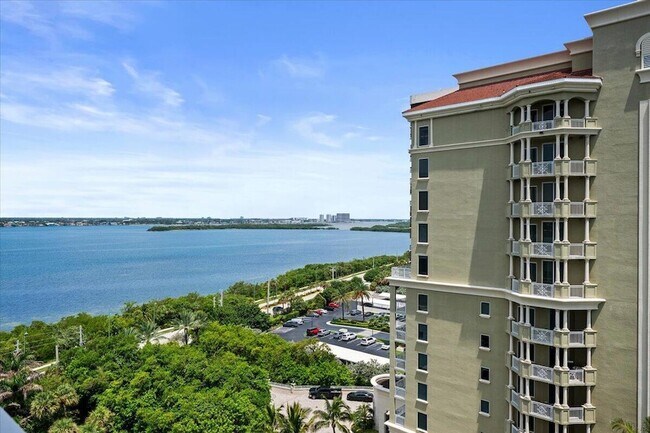 Building Photo - 5280 N Ocean Dr
