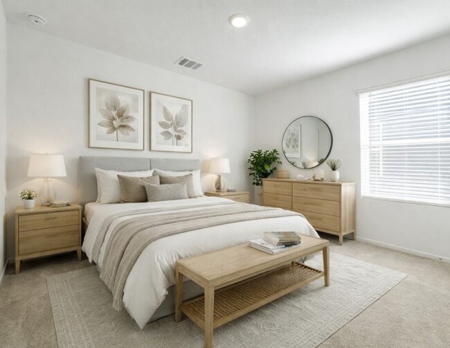 Building Photo - 919 Pertuso Ln