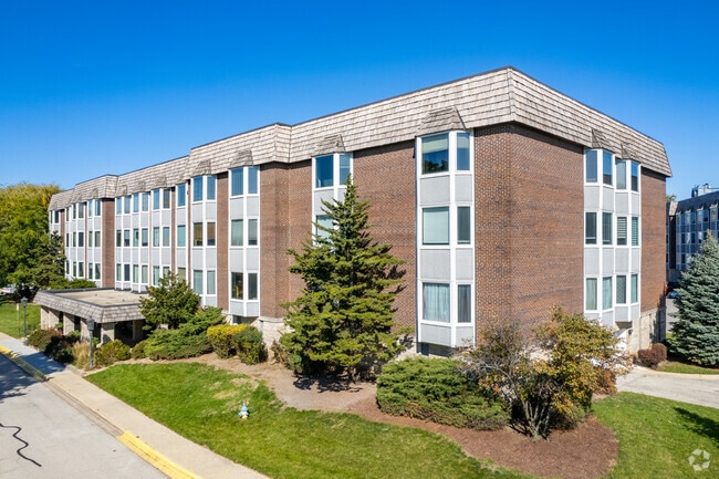 Primary Photo - Bristol Courts Condo
