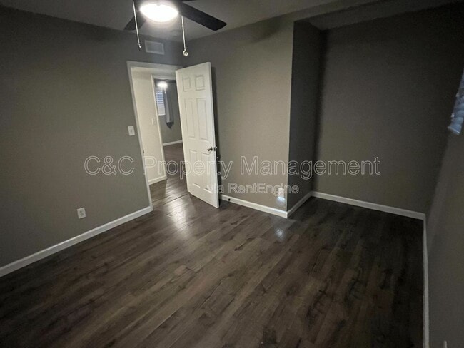 Building Photo - 212 Derecho Way