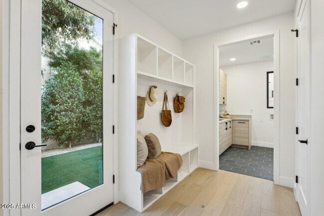 Building Photo - 6323 N 10th Dr