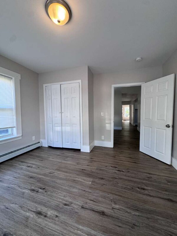 Building Photo - 267 Silver St