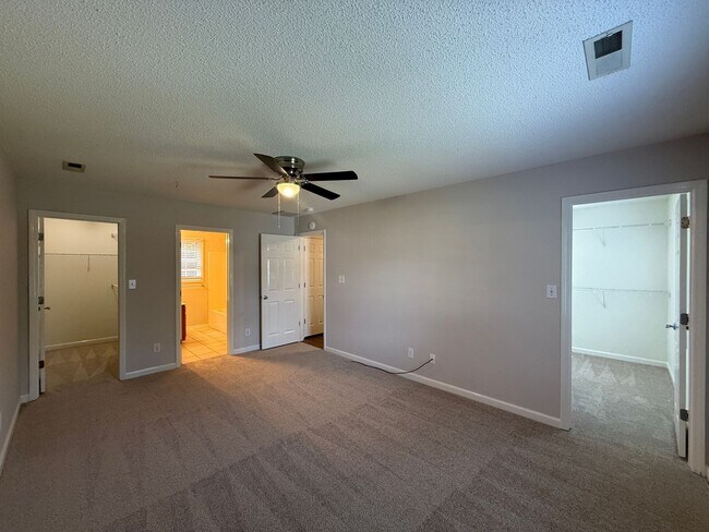 Building Photo - 5337 Moss Creek Ln