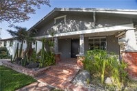 Building Photo - 11049 Blix St