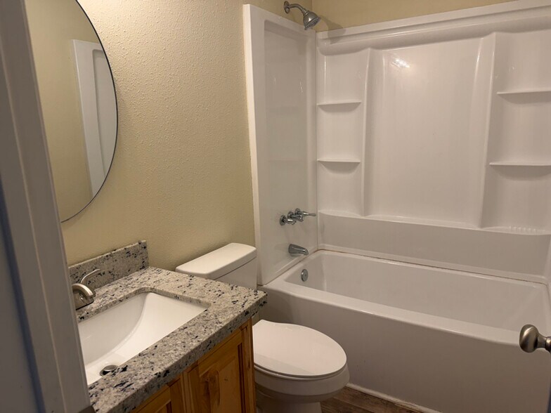 Building Photo - 625 S Archie St