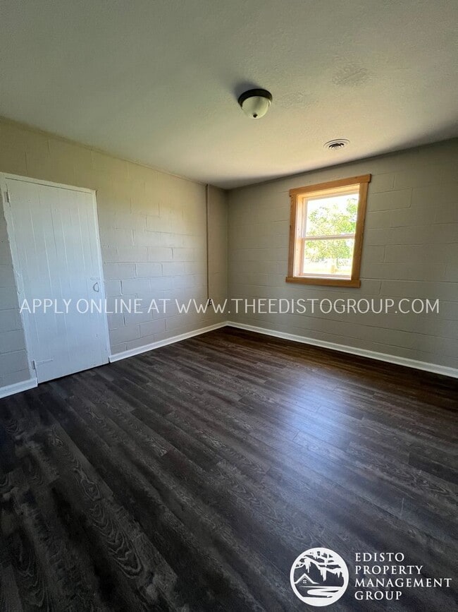 Building Photo - Charming Country Home in Bowman, SC