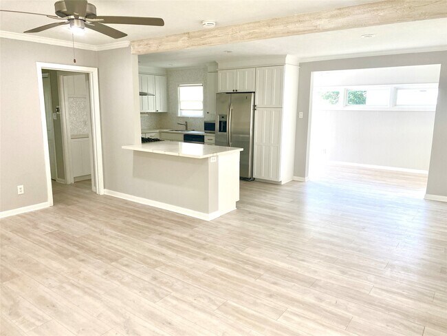 Building Photo - 1717 Althea Dr