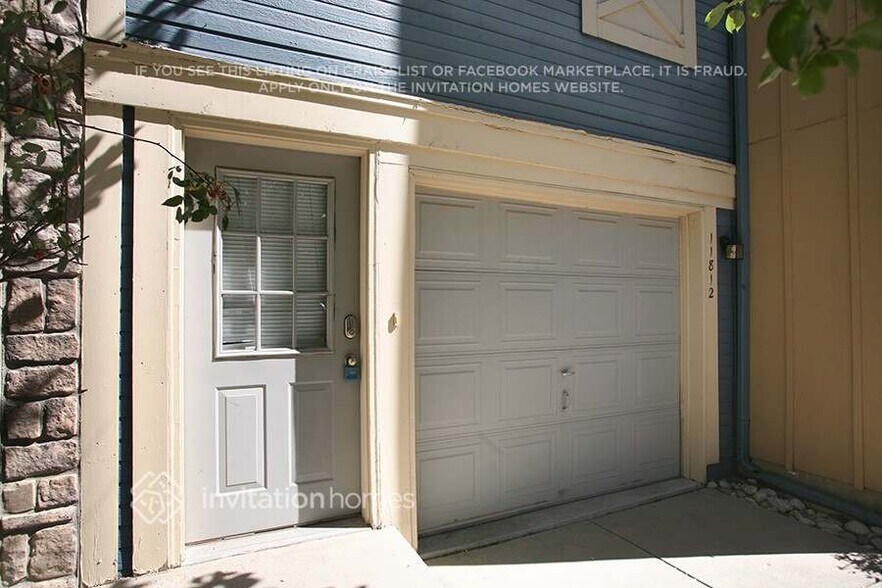 Building Photo - 11812 E Kepner Dr