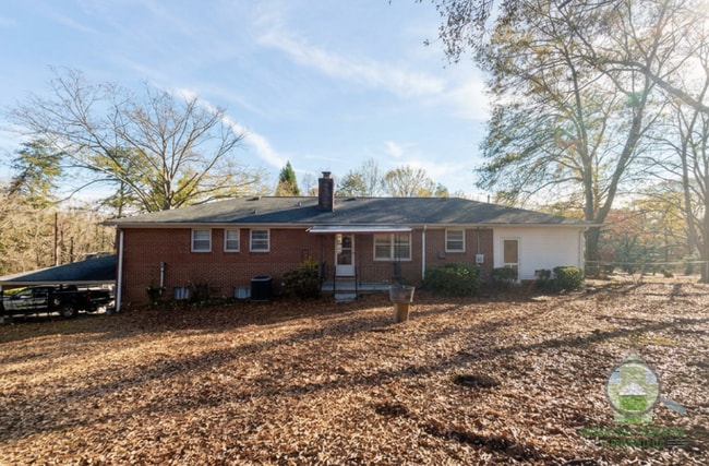 Building Photo - 17 Eula St