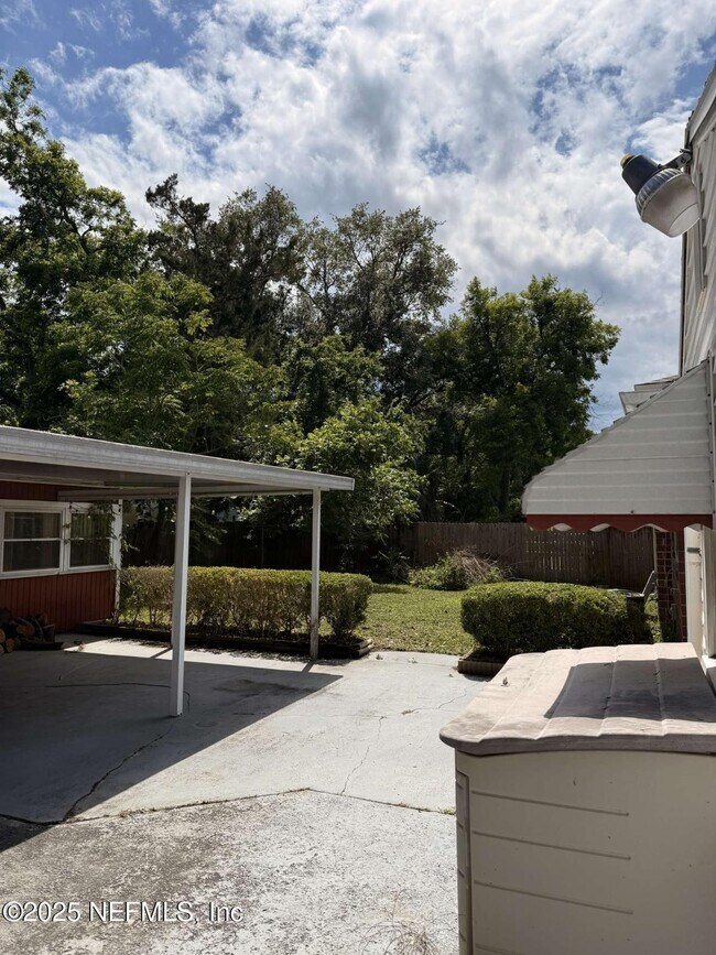 Building Photo - 4754 Sefa Cir N