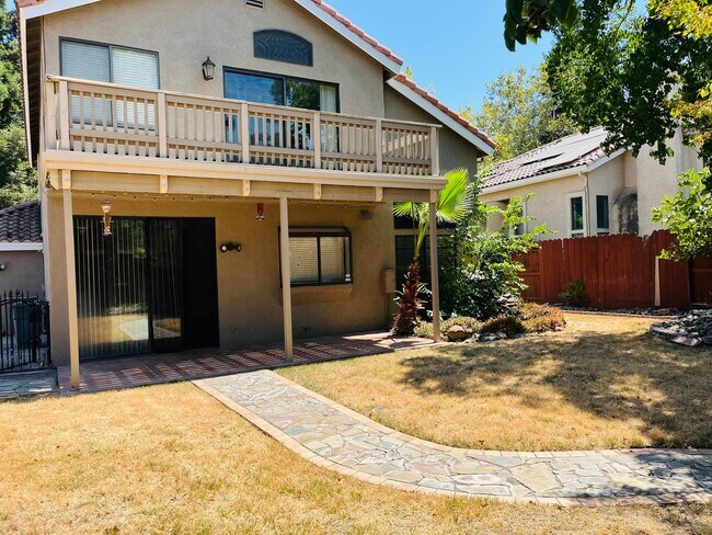 Building Photo - Gorgeous Two Story