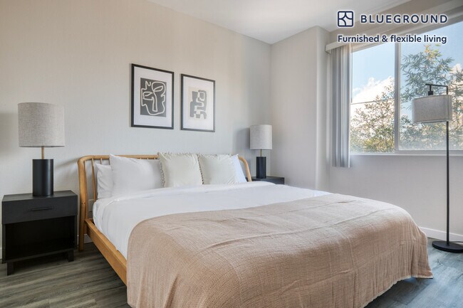 Building Photo - 2820 Sawtelle Blvd