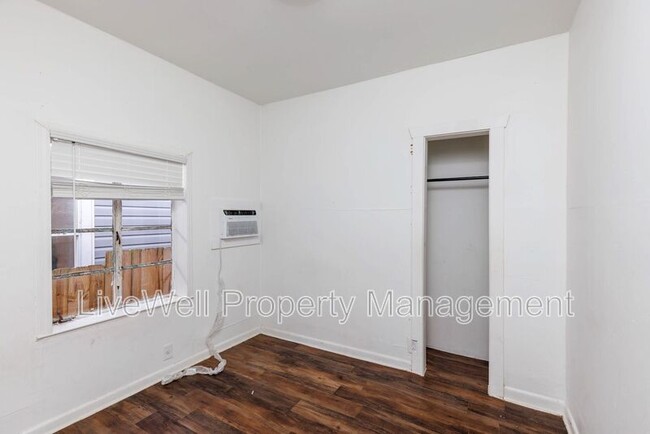 Building Photo - 1306 Avenue R