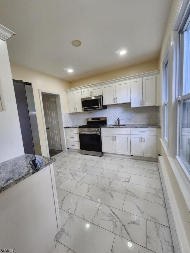 Building Photo - 32 Edisonia Terrace