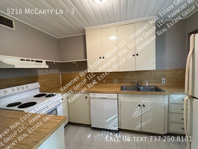 Building Photo - 5216 McCarty Ln