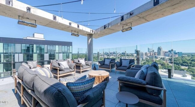 Building Photo - 1020 Hammell Dr