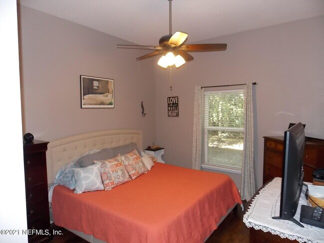 Building Photo - 7039 Deer Lodge Cir