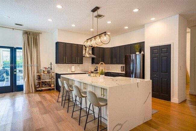Building Photo - 2575 Muirfield Terrace