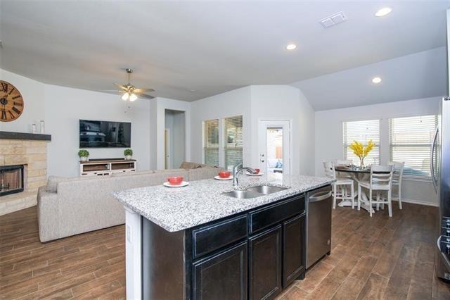 Building Photo - 2526 Brookside Dr
