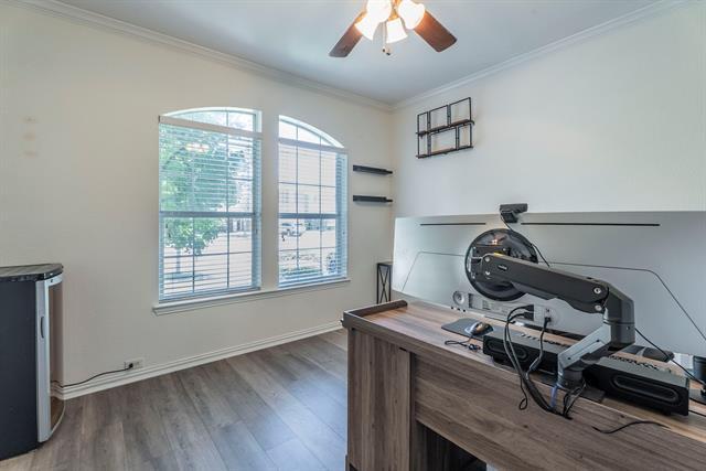 Building Photo - 1404 Kittyhawk Dr