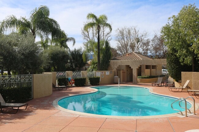 Building Photo - 23903 Del Monte Dr.